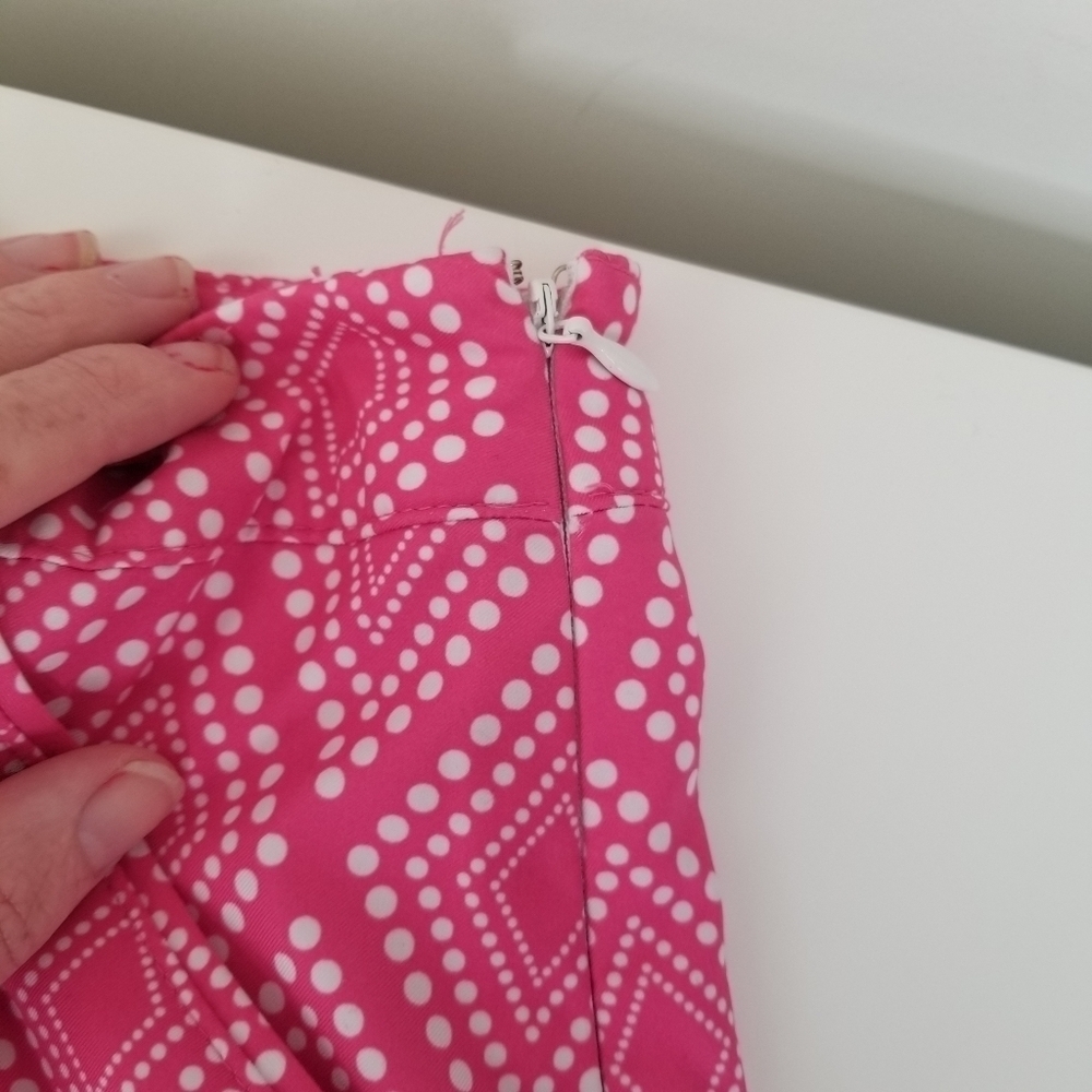 Coral Bay Golf Skort Pink/White Geometric Print Size 10 Stretch - Picture 2 of 13
